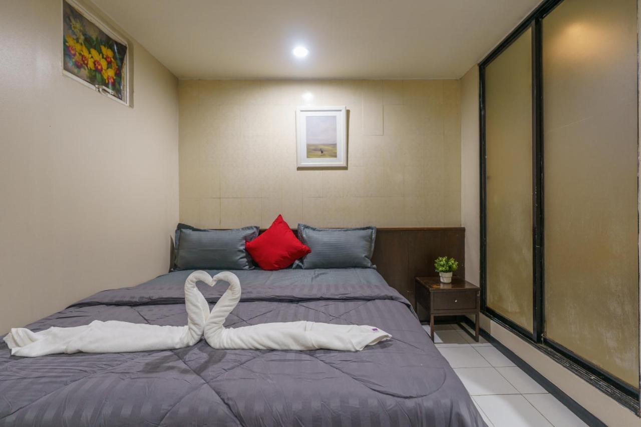 Cheqinn Bed Sukhumvit 4 Nana Plaza Bangkok Eksteriør billede