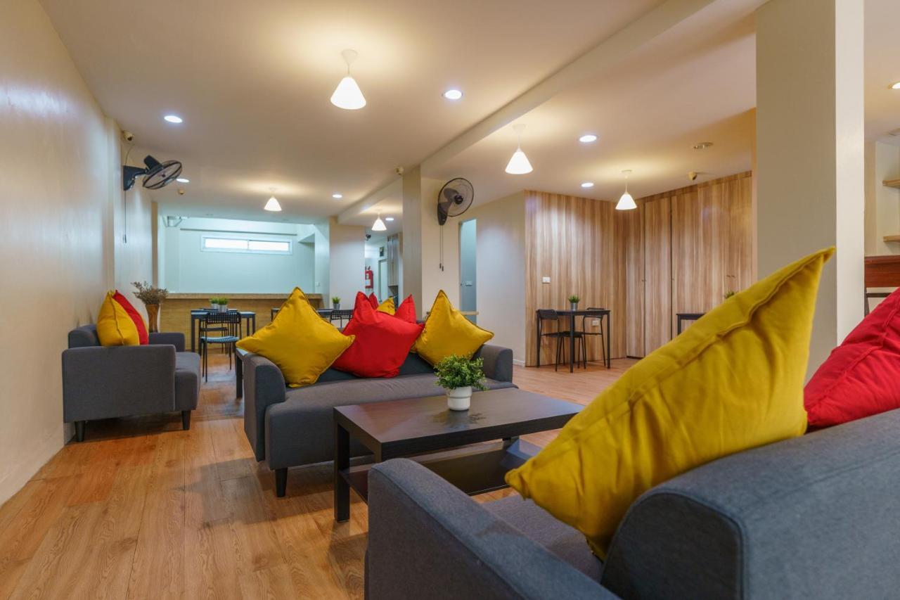 Cheqinn Bed Sukhumvit 4 Nana Plaza Bangkok Eksteriør billede