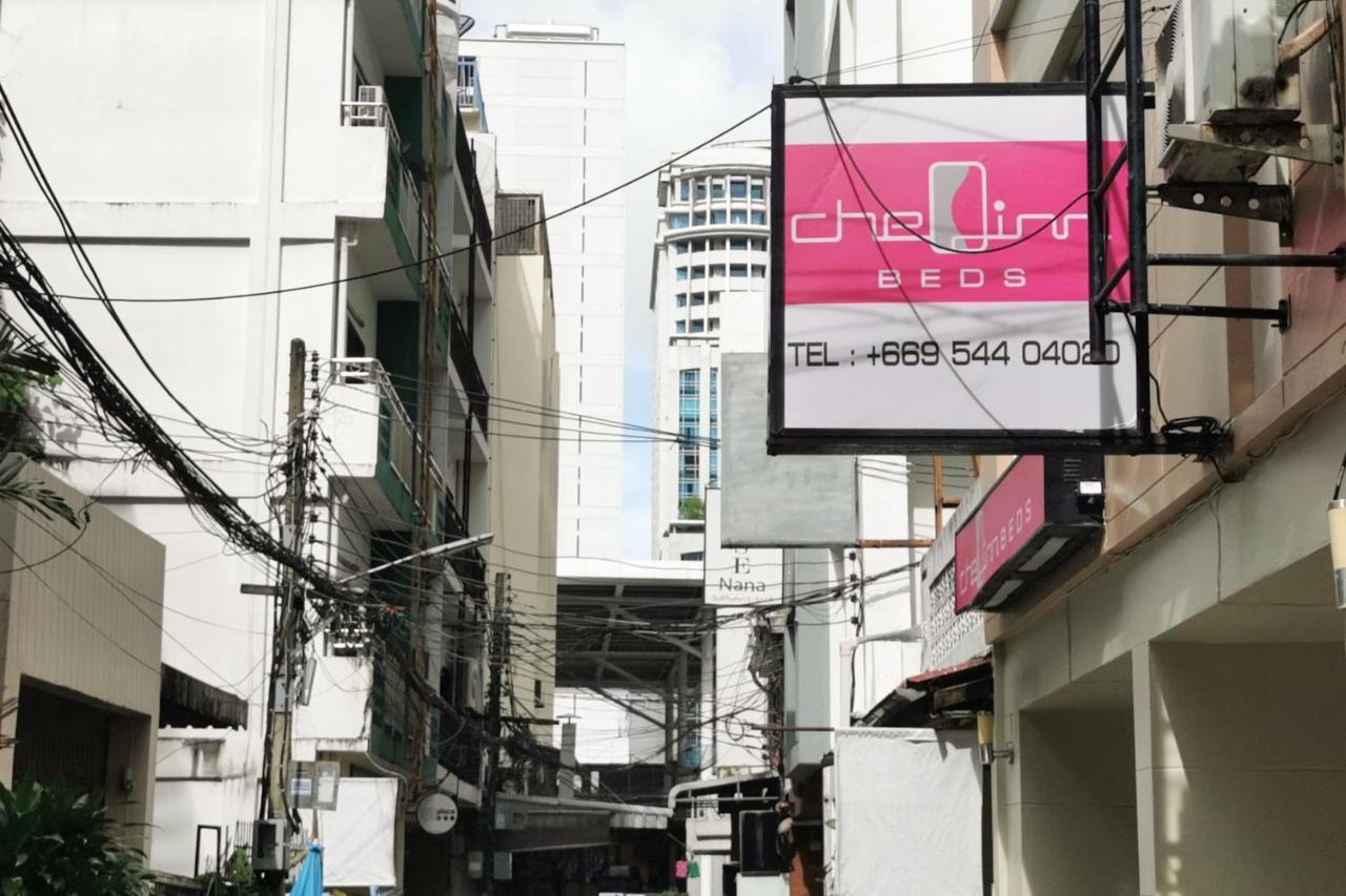 Cheqinn Bed Sukhumvit 4 Nana Plaza Bangkok Eksteriør billede