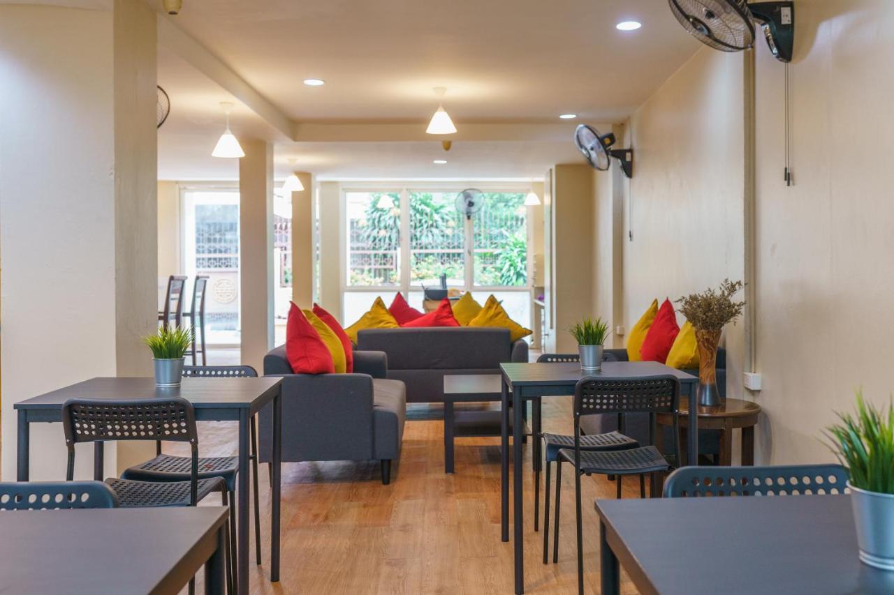 Cheqinn Bed Sukhumvit 4 Nana Plaza Bangkok Eksteriør billede